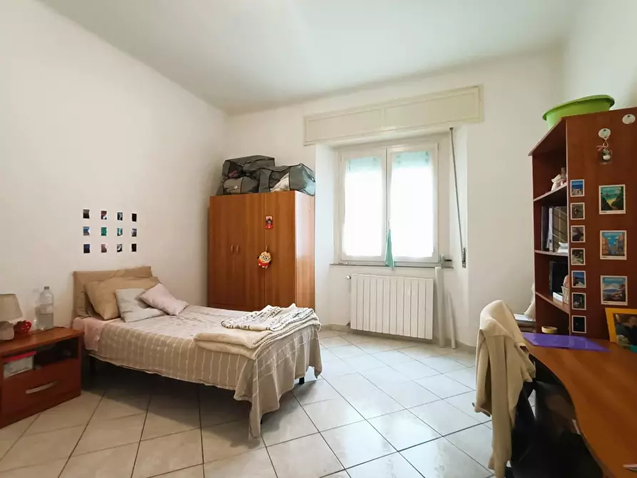 Immagine 11 di Appartamento in vendita  a Pisa