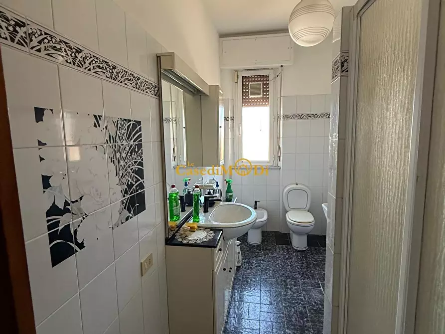 Immagine 32 di Appartamento in vendita  a Livorno