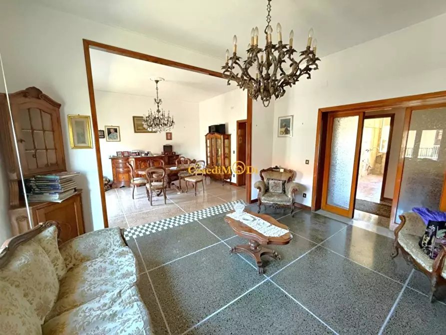 Immagine 5 di Appartamento in vendita  a Livorno