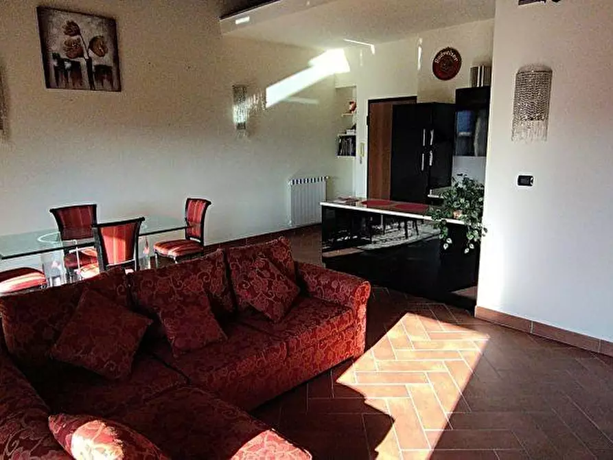 Immagine 11 di Appartamento in vendita  a Camaiore
