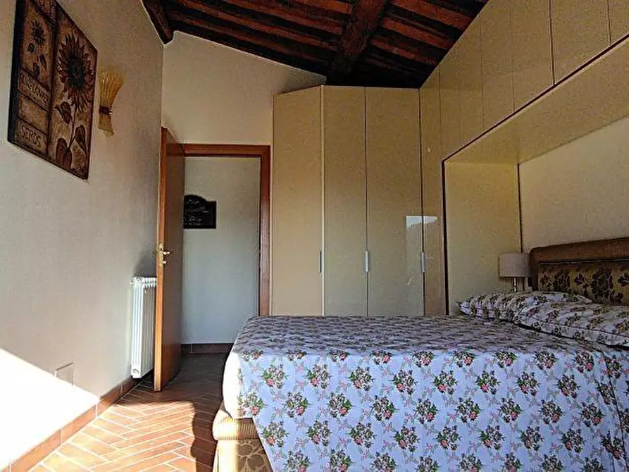 Immagine 16 di Appartamento in vendita  a Camaiore