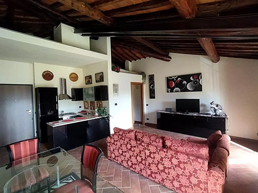 Immagine 3 di Appartamento in vendita  a Camaiore