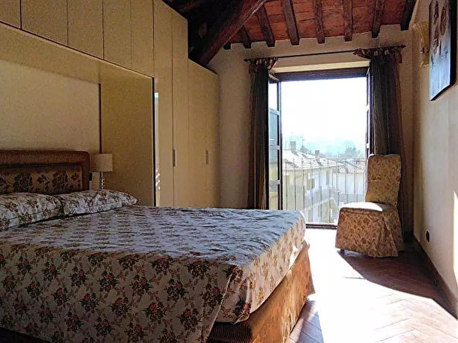 Immagine 14 di Appartamento in vendita  a Camaiore