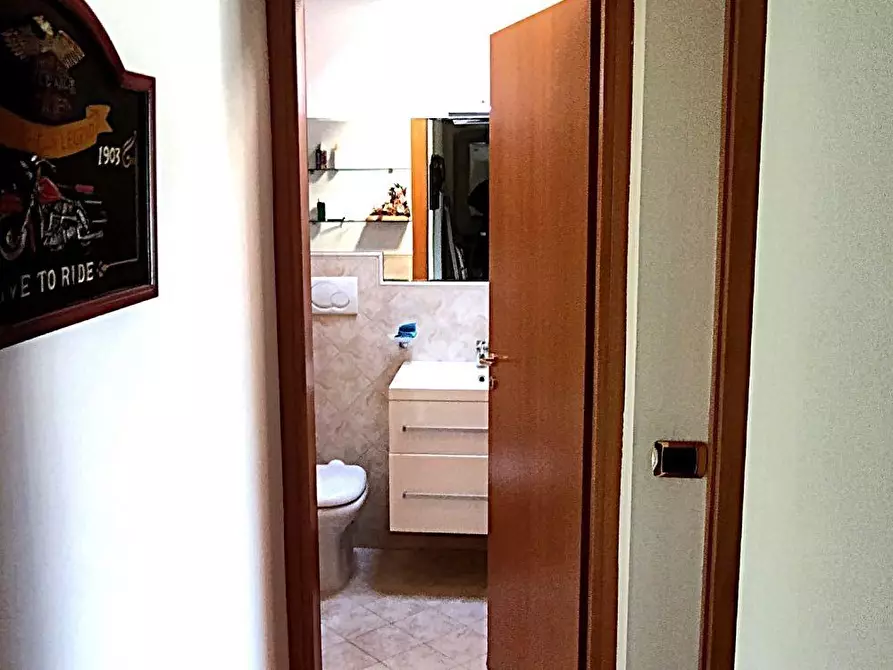 Immagine 17 di Appartamento in vendita  a Camaiore