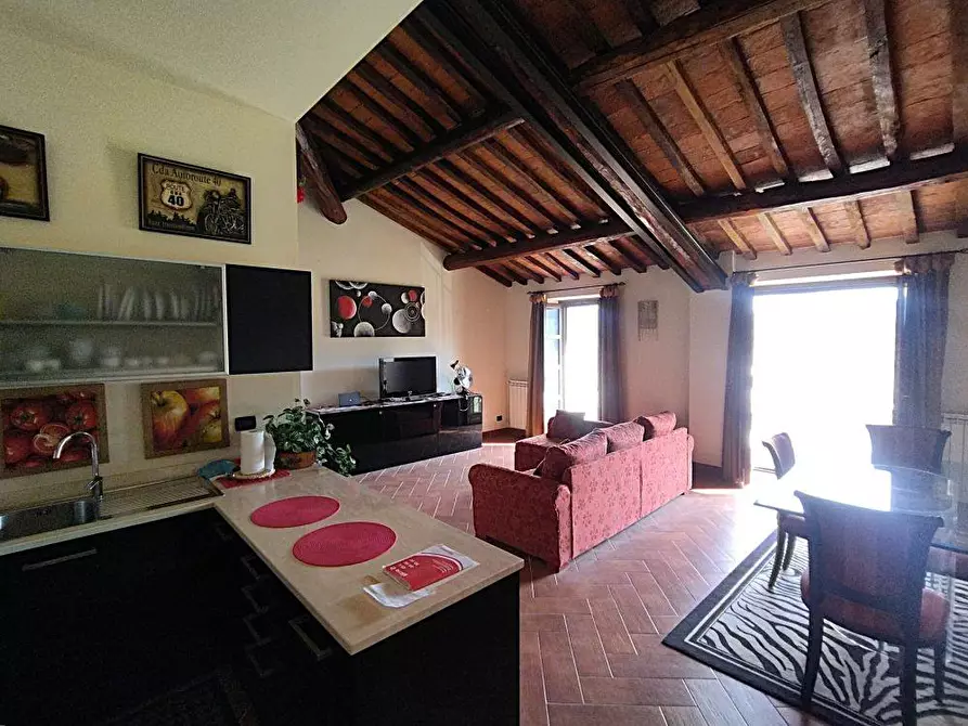 Immagine 20 di Appartamento in vendita  a Camaiore