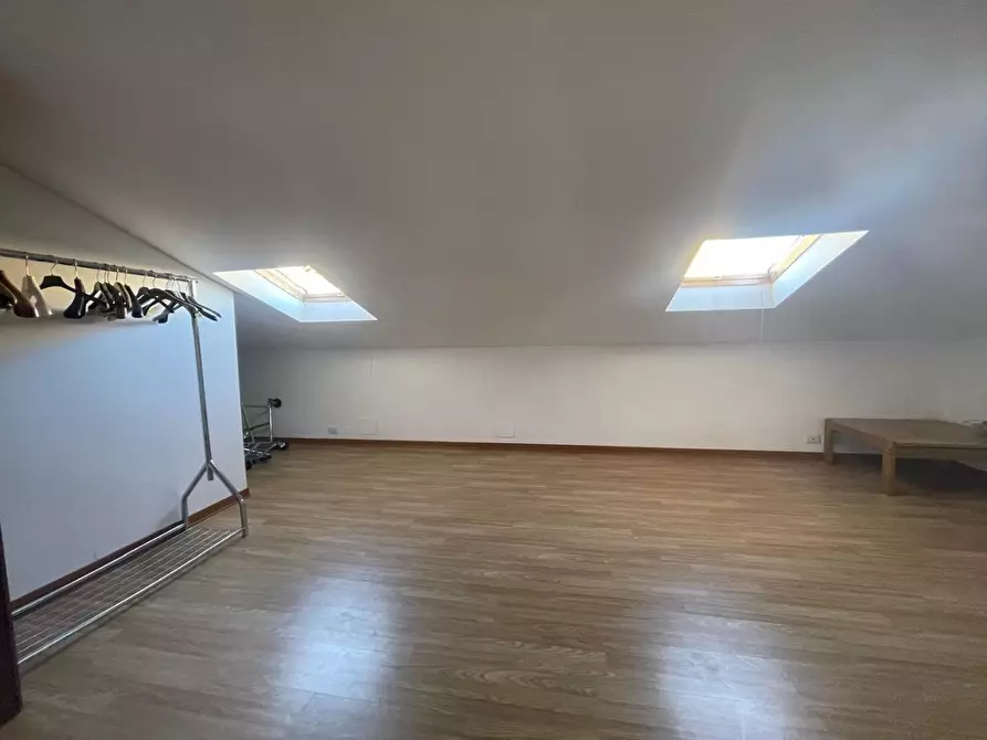 Immagine 15 di Terratetto in vendita  a Carrara