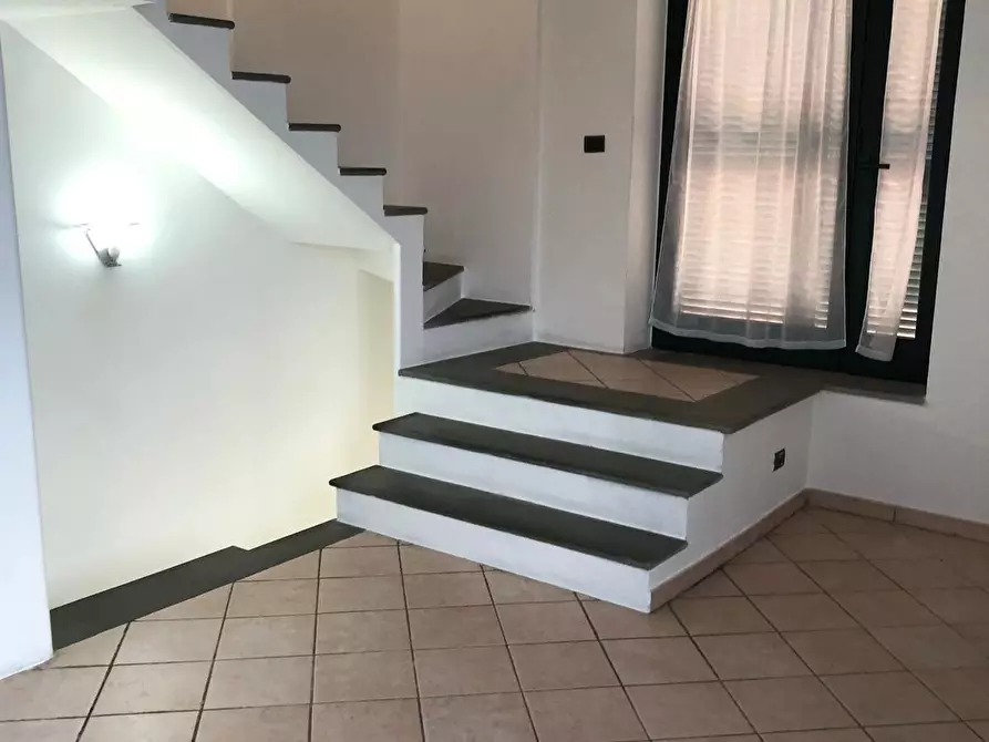 Immagine 21 di Casa semindipendente in vendita  a Carrara
