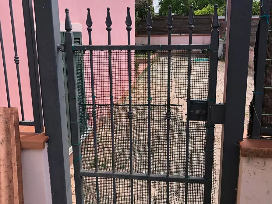 Immagine 9 di Casa semindipendente in vendita  a Carrara