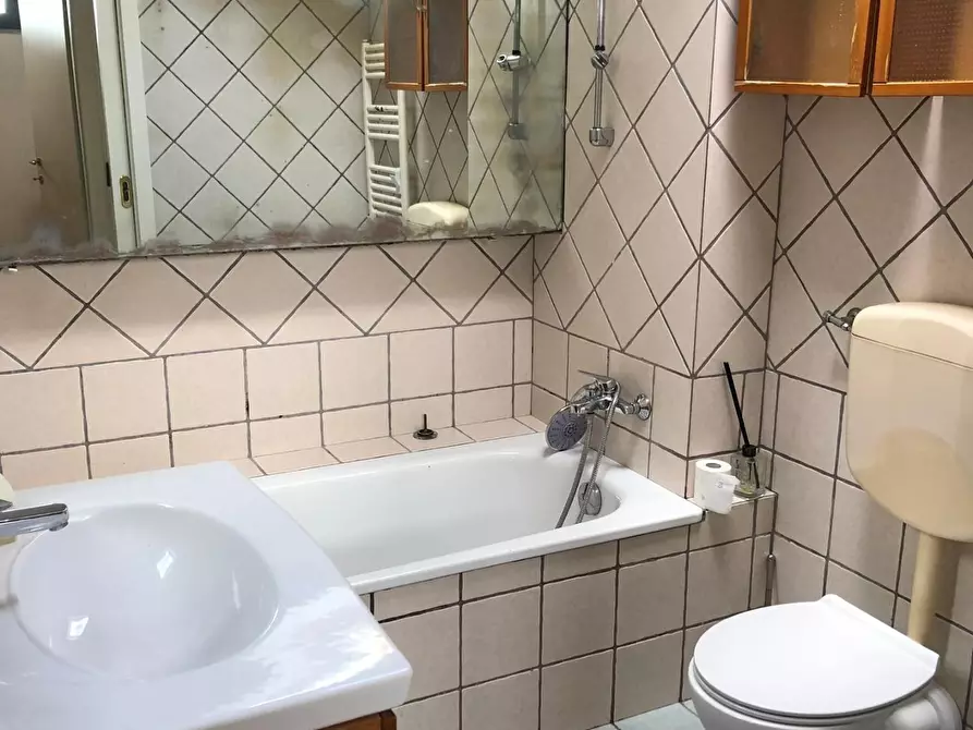 Immagine 28 di Casa semindipendente in vendita  a Carrara