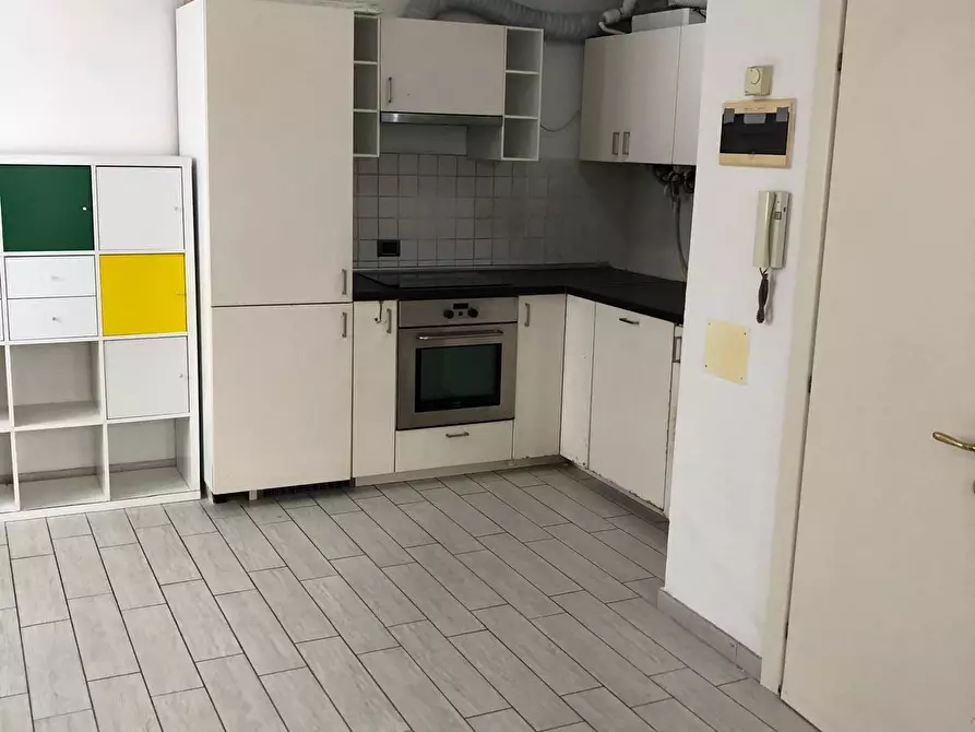Immagine 13 di Casa semindipendente in vendita  a Carrara