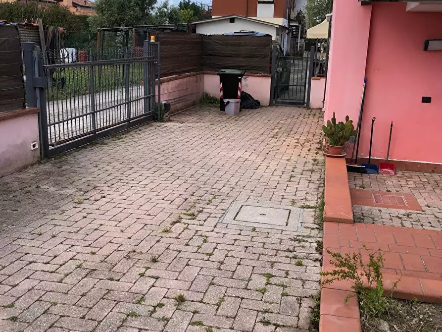 Immagine 7 di Casa semindipendente in vendita  a Carrara