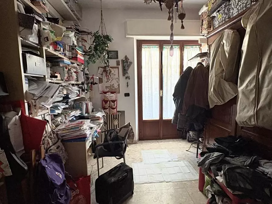 Immagine 9 di Appartamento in vendita  a Lucca
