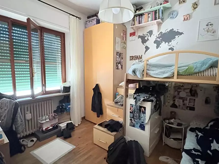 Immagine 13 di Appartamento in vendita  a Lucca