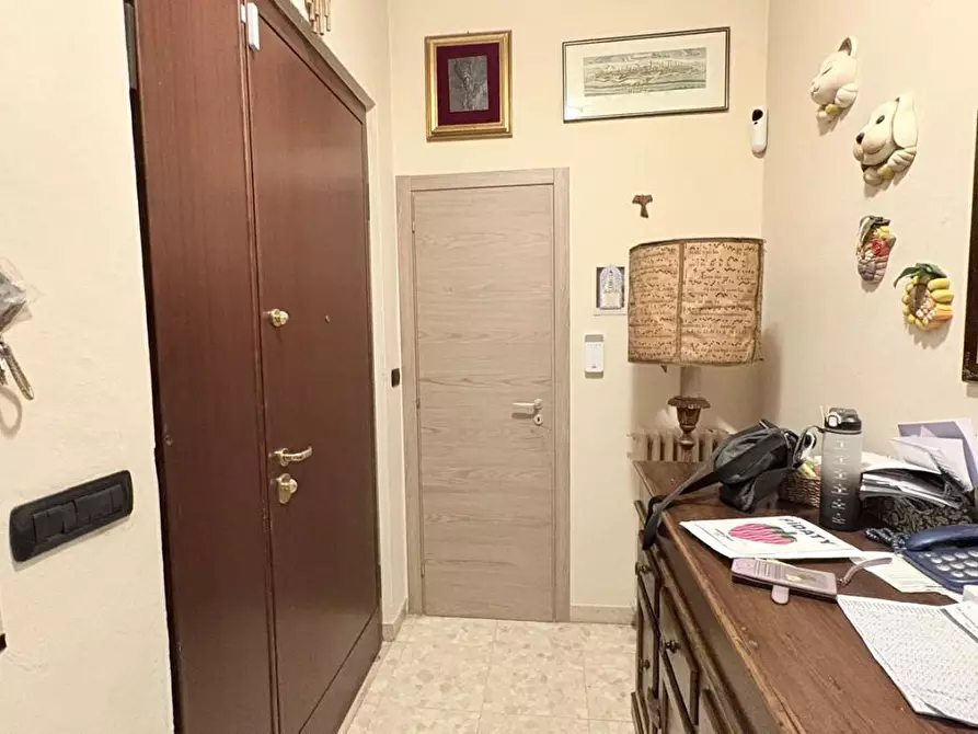 Immagine 7 di Appartamento in vendita  a Lucca