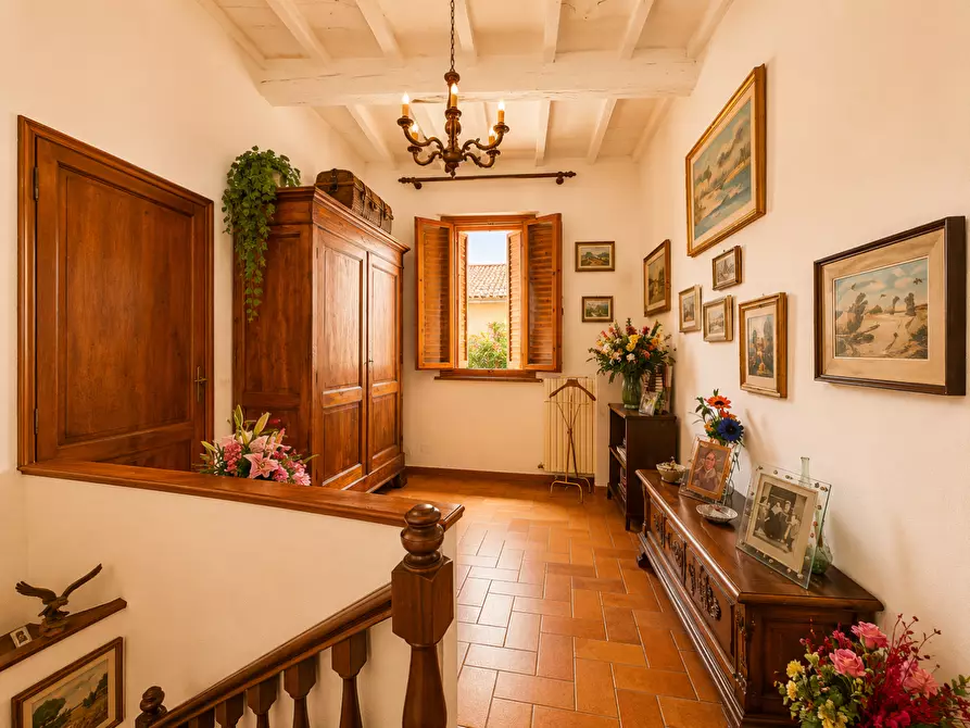 Immagine 10 di Porzione di casa in vendita  a Empoli
