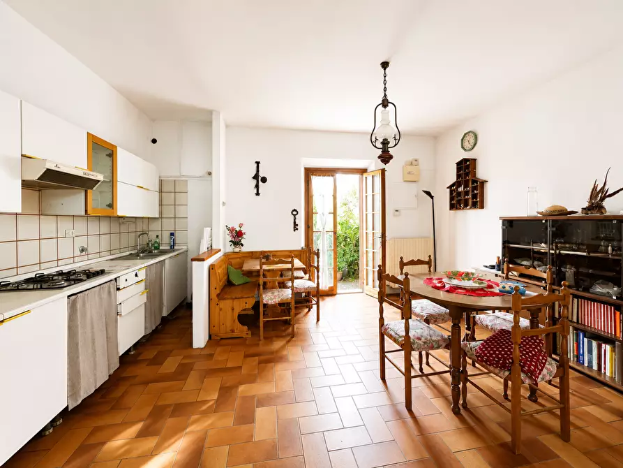 Immagine 2 di Porzione di casa in vendita  a Empoli