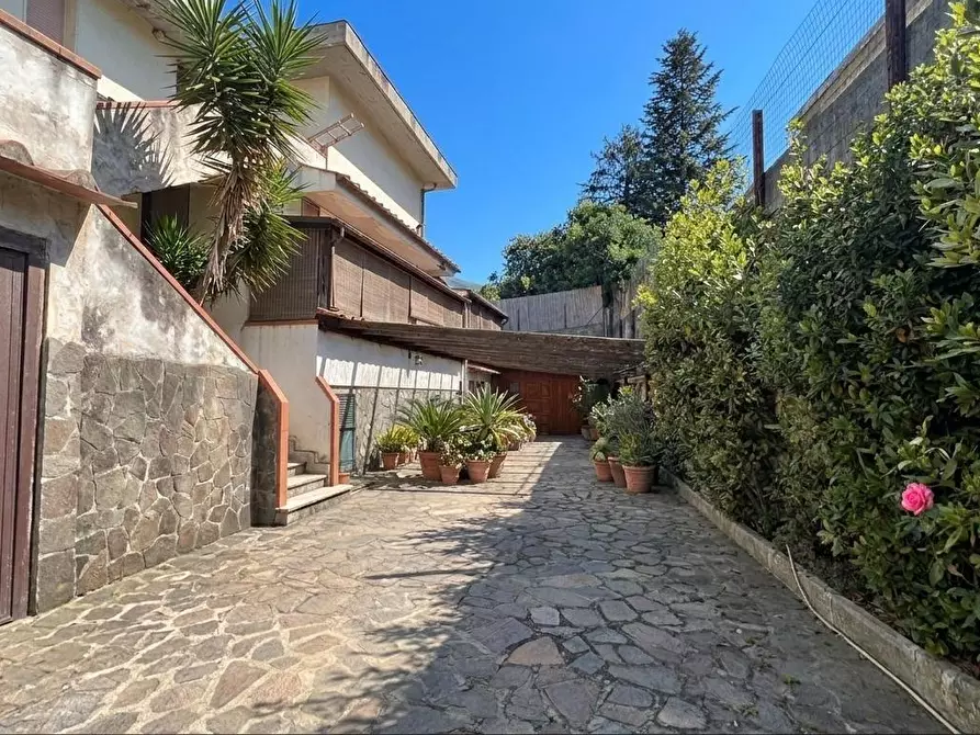 Immagine 2 di Casa indipendente in vendita  a Buti