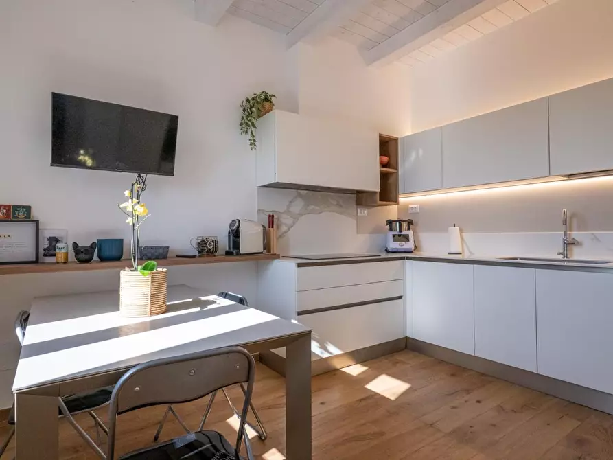 Immagine 7 di Appartamento in vendita  a Cascina