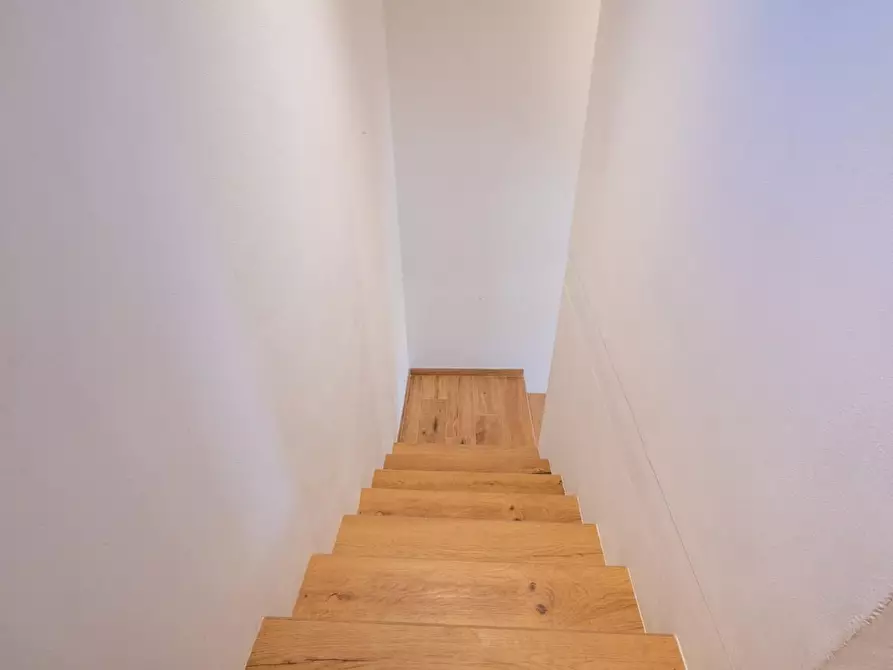Immagine 17 di Appartamento in vendita  a Cascina