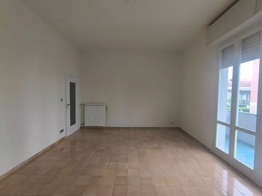 Immagine 16 di Appartamento in vendita  a Pisa