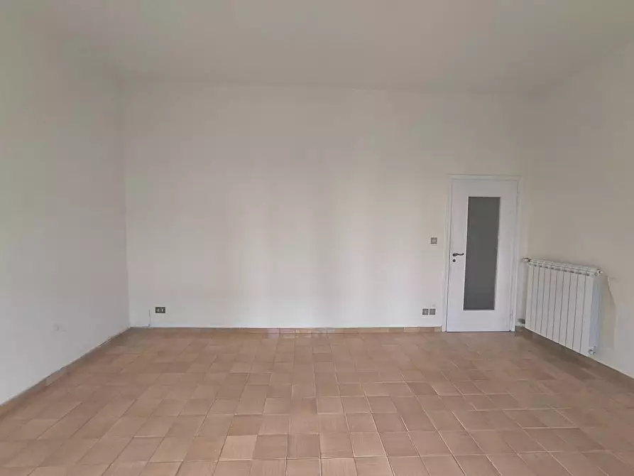 Immagine 13 di Appartamento in vendita  a Pisa