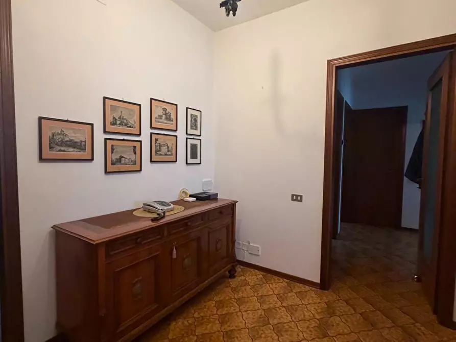 Immagine 22 di Appartamento in vendita  a Carrara