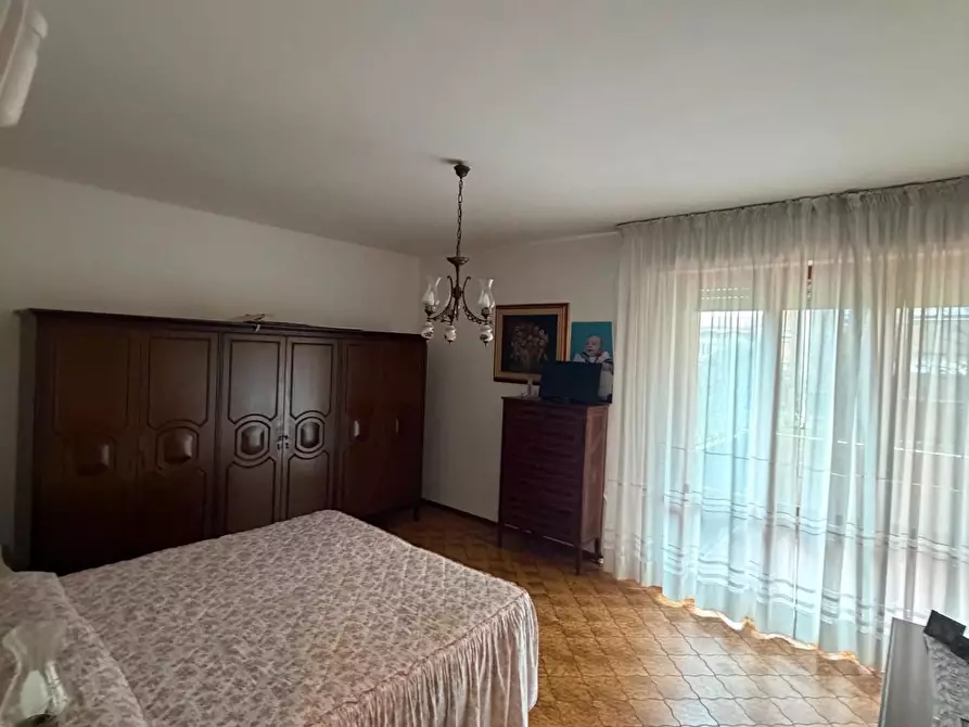 Immagine 23 di Appartamento in vendita  a Carrara