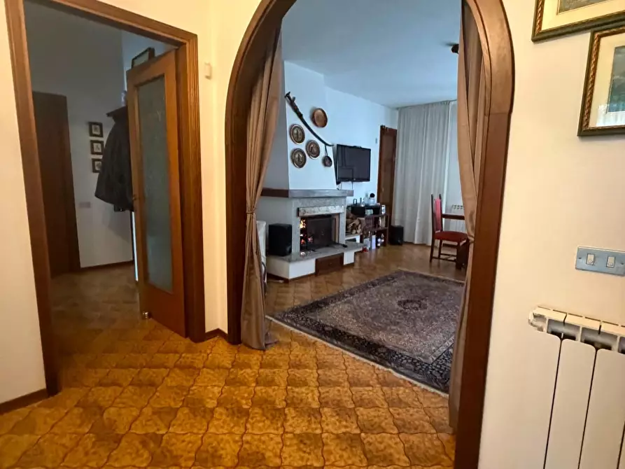 Immagine 8 di Appartamento in vendita  a Carrara
