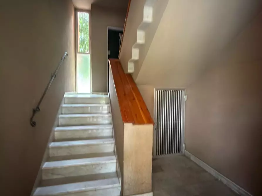 Immagine 33 di Appartamento in vendita  a Carrara