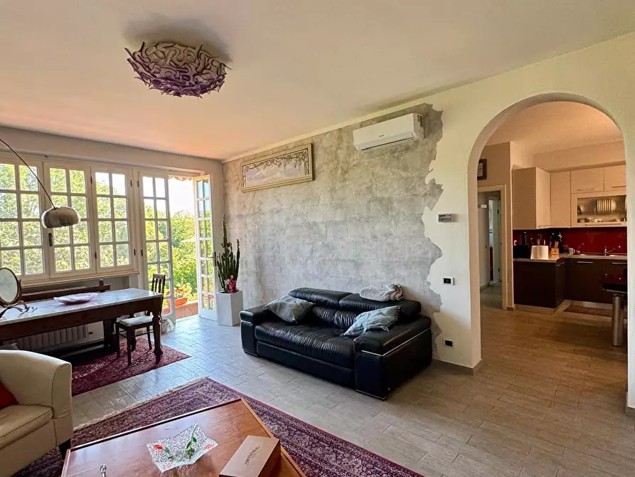 Immagine 3 di Porzione di casa in vendita  a Lucca