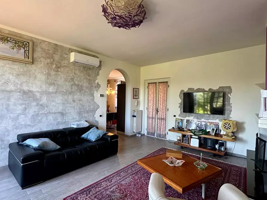 Immagine 5 di Porzione di casa in vendita  a Lucca