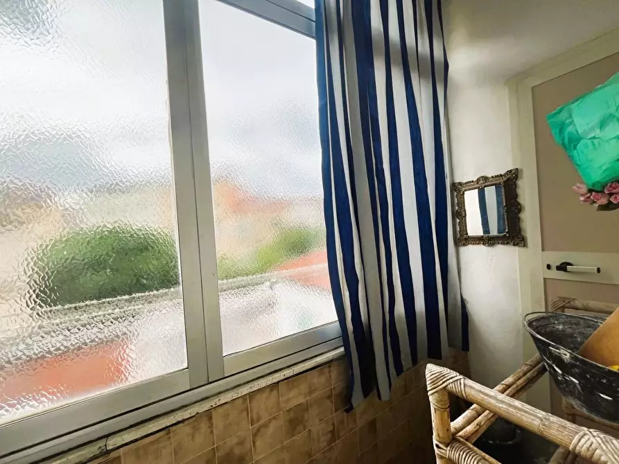 Immagine 12 di Appartamento in vendita  a Livorno
