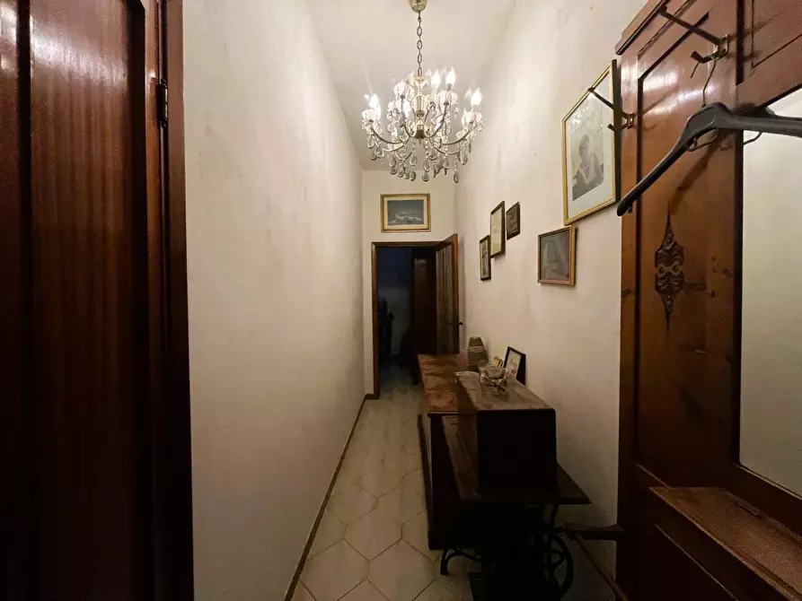 Immagine 5 di Appartamento in vendita  a Livorno