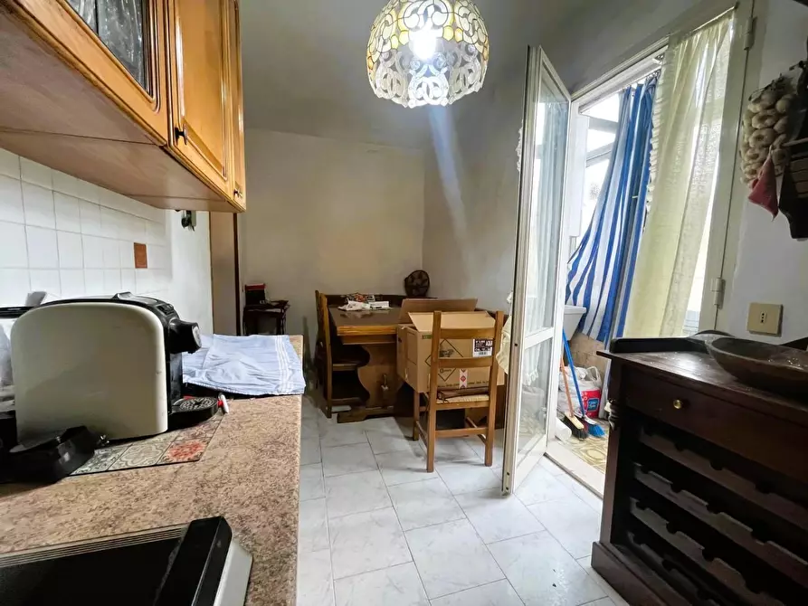 Immagine 3 di Appartamento in vendita  a Livorno