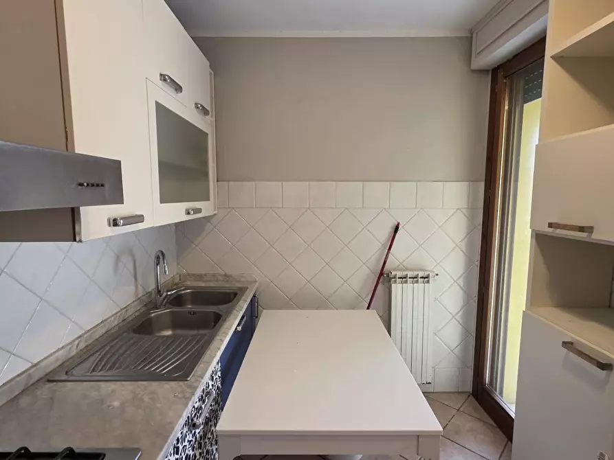 Immagine 8 di Appartamento in vendita  a Viareggio