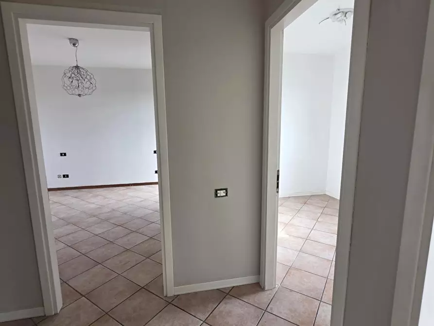Immagine 15 di Appartamento in vendita  a Viareggio