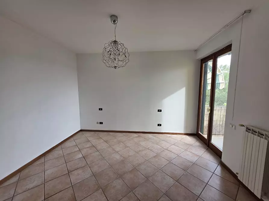 Immagine 10 di Appartamento in vendita  a Viareggio
