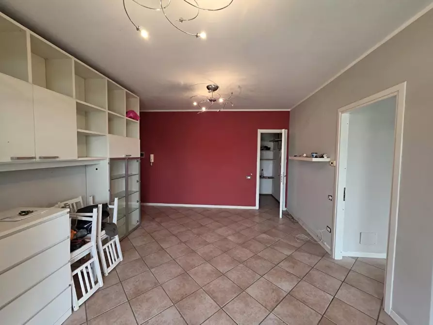 Immagine 4 di Appartamento in vendita  a Viareggio