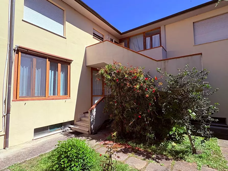 Immagine 39 di Appartamento in vendita  a San Vincenzo
