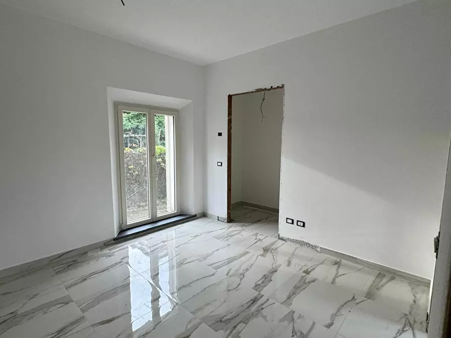 Immagine 18 di Casa bifamiliare in vendita  a Lucca