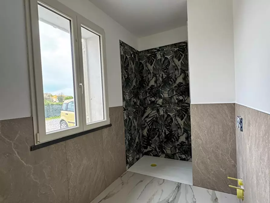 Immagine 8 di Casa bifamiliare in vendita  a Lucca