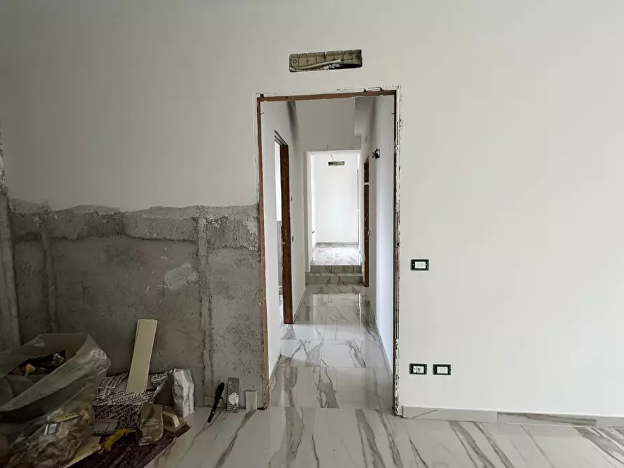Immagine 9 di Casa bifamiliare in vendita  a Lucca