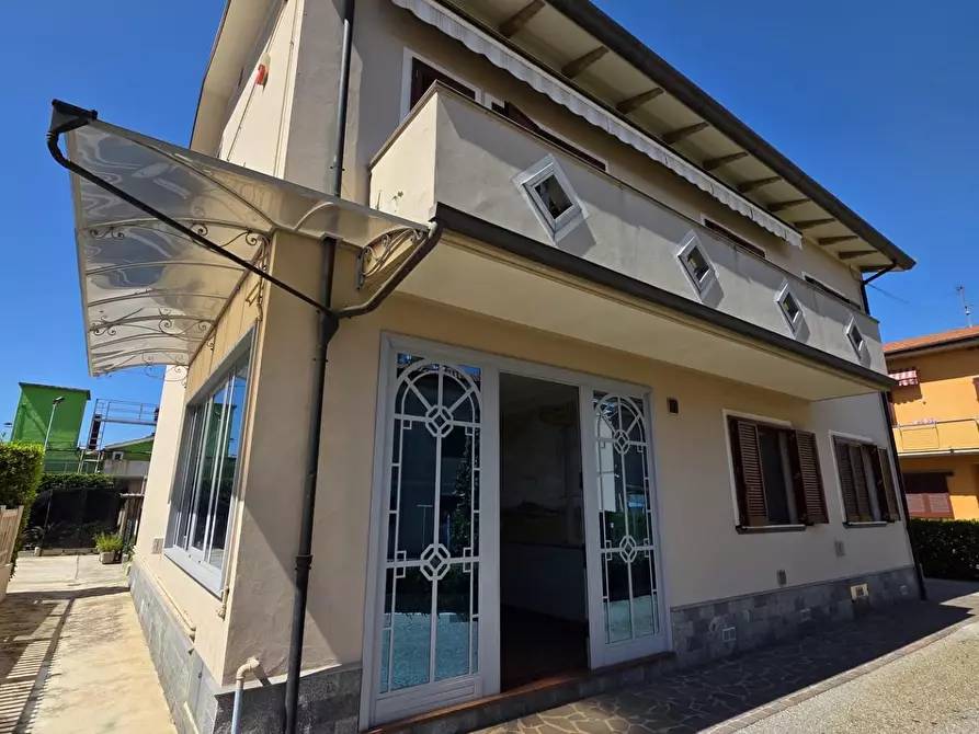 Immagine 2 di Casa indipendente in vendita  a Santa Croce Sull'arno
