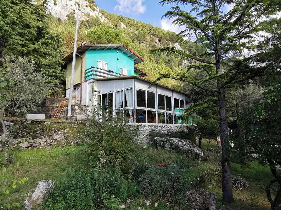 Immagine 4 di Casa indipendente in vendita  a Massa