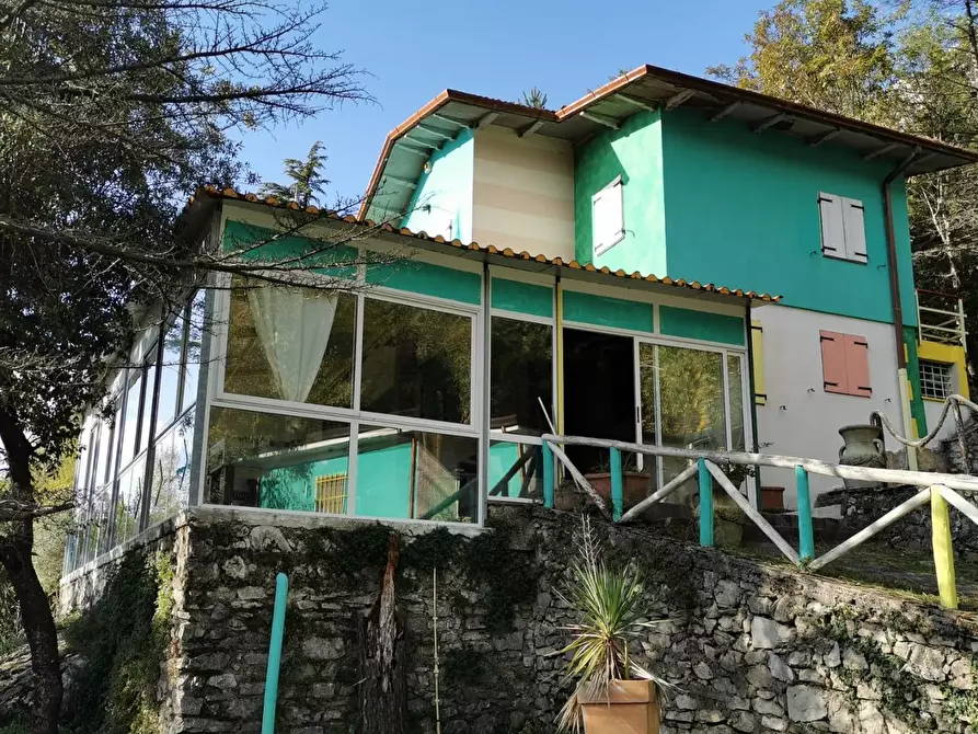Immagine 8 di Casa indipendente in vendita  a Massa