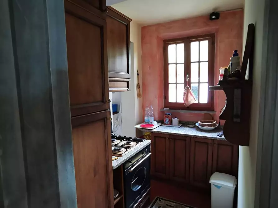 Immagine 17 di Casa indipendente in vendita  a Massa