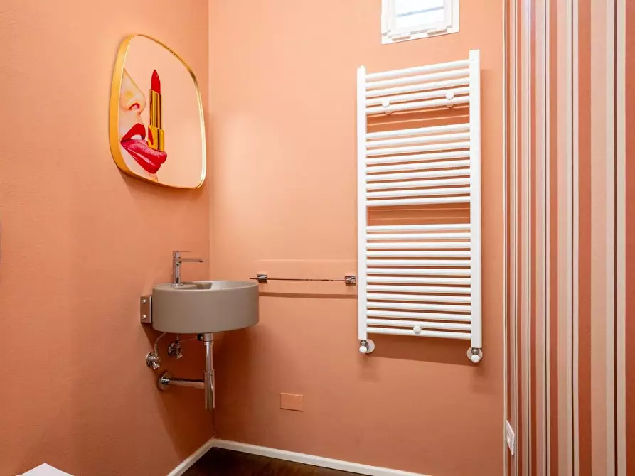 Immagine 10 di Rustico / casale in vendita  a Santa Maria A Monte