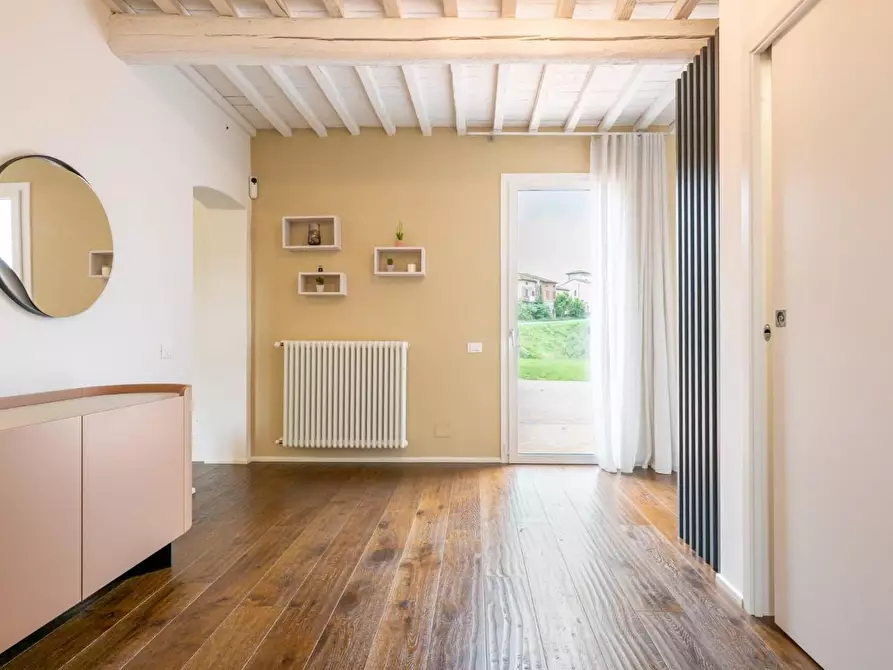 Immagine 4 di Rustico / casale in vendita  a Santa Maria A Monte