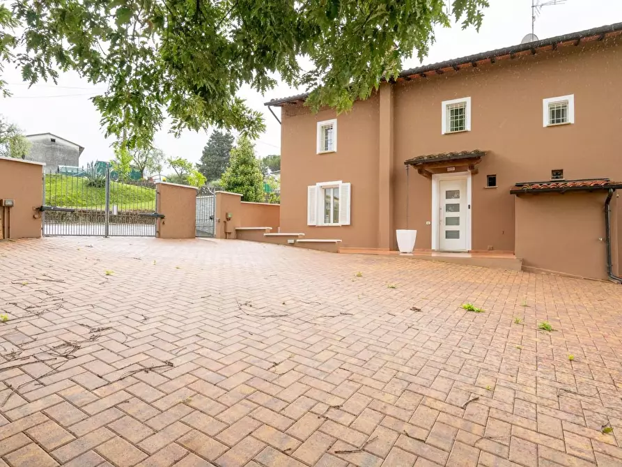 Immagine 2 di Rustico / casale in vendita  a Santa Maria A Monte