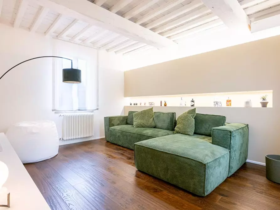 Immagine 12 di Rustico / casale in vendita  a Santa Maria A Monte